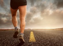 COUREURS A PIED